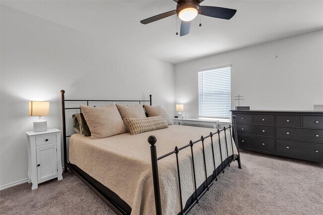 Building Photo - 116 Benmyrtle Trl