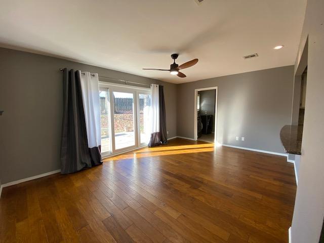 Building Photo - 1330 Quail Run Cir