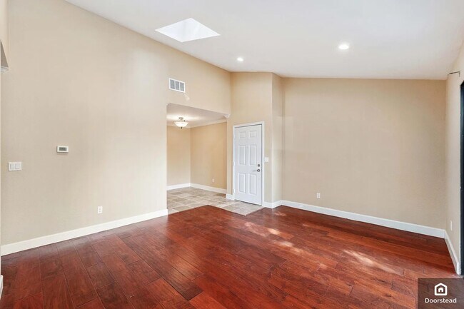 Building Photo - 298 Eastridge Dr