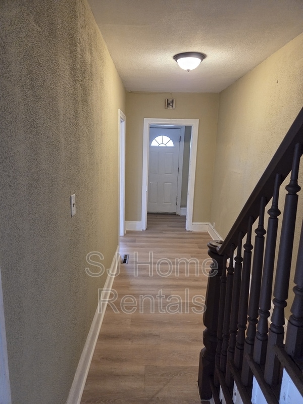 Building Photo - 649 Bordentown Rd