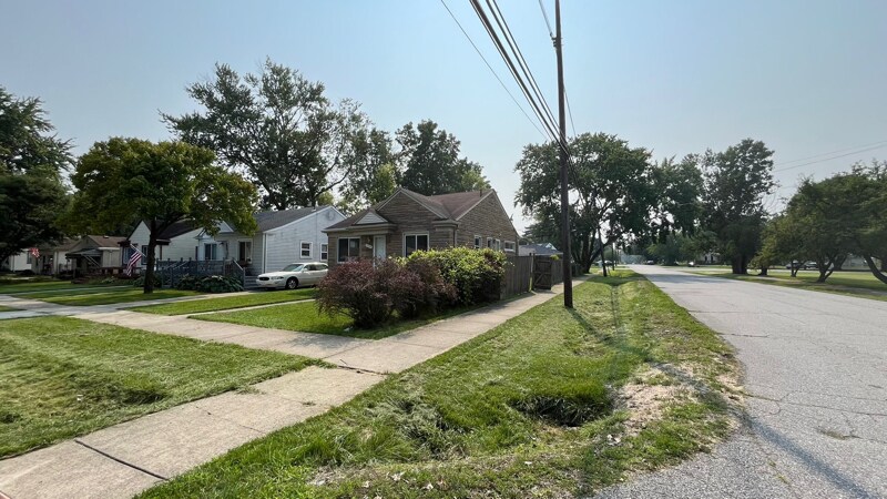 Building Photo - 11755 Berwyn Ave