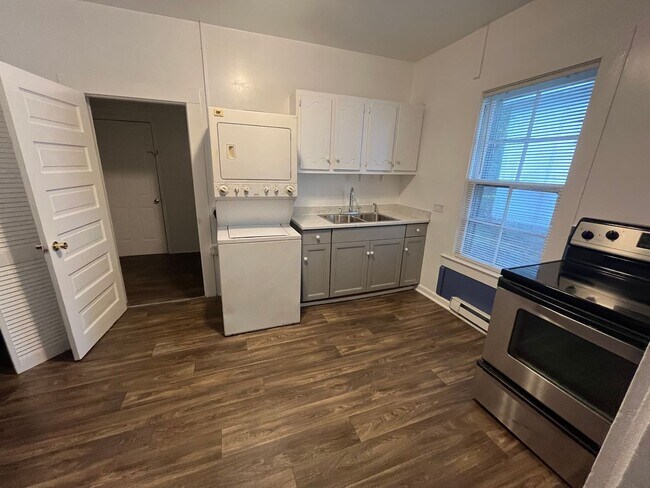 Building Photo - 914 Berkeley St