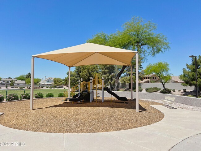 Building Photo - 3980 E Pinon Ct