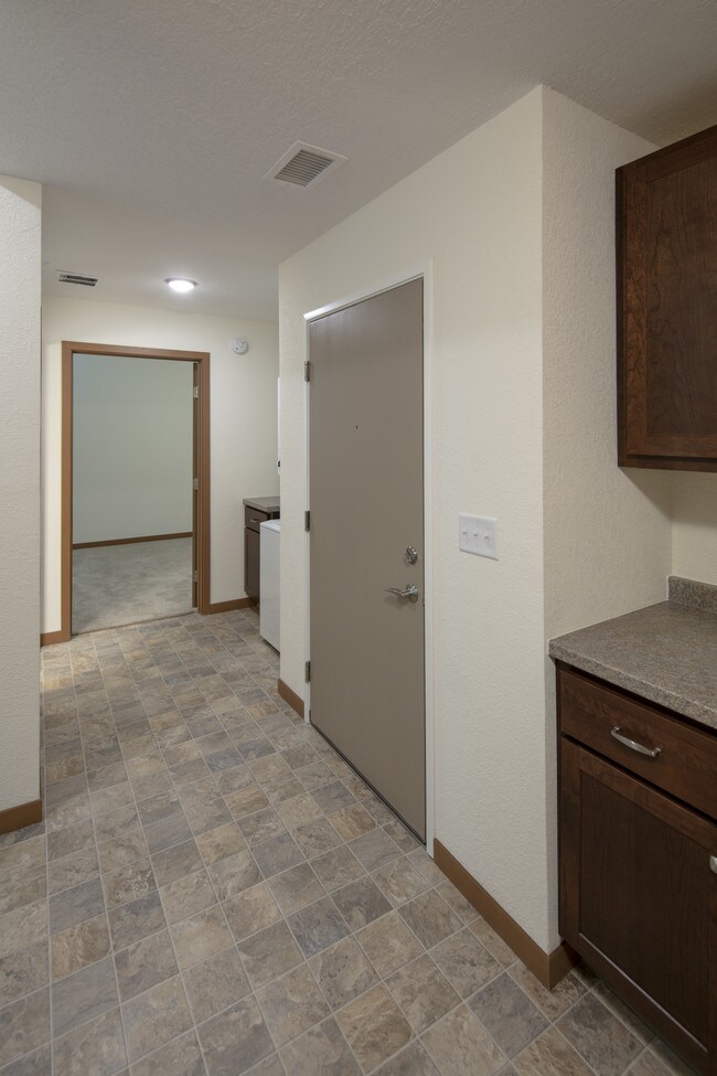 Beckwith Place 1359 Dewberry Pl NE Grand Rapids MI 49505 Apartment