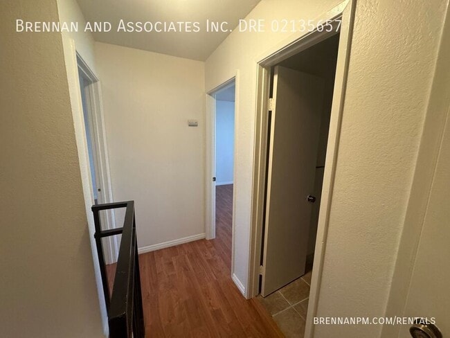 Building Photo - 7962 Mission Center Ct