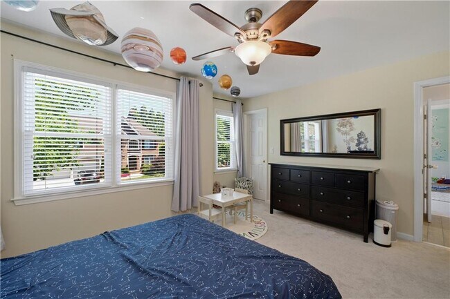 Building Photo - 3308 Fieldwood Dr SE