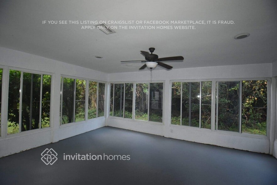 Building Photo - 33328 Fountain Ln
