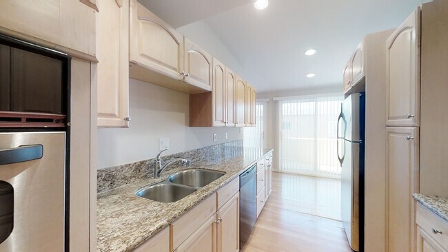 Building Photo - 503 Avenue G