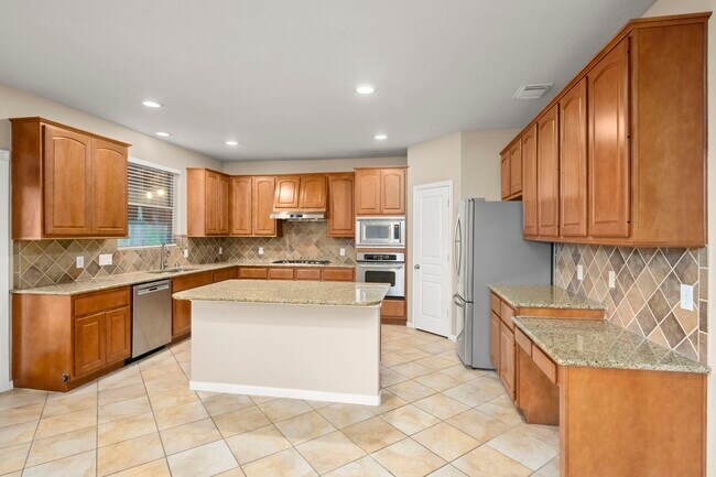 Building Photo - 17439 Memorial Mills Dr