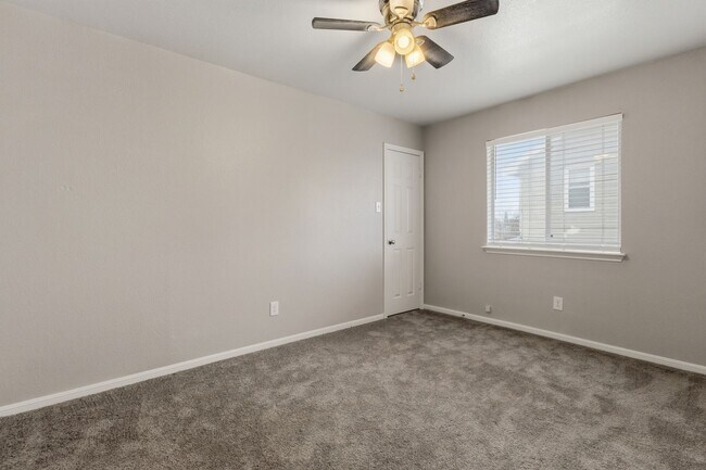 Building Photo - First Month FREE RENT—Spacious Living with Bonus Loft in Oak Valley! Spacious 2-Story with Loft, ...