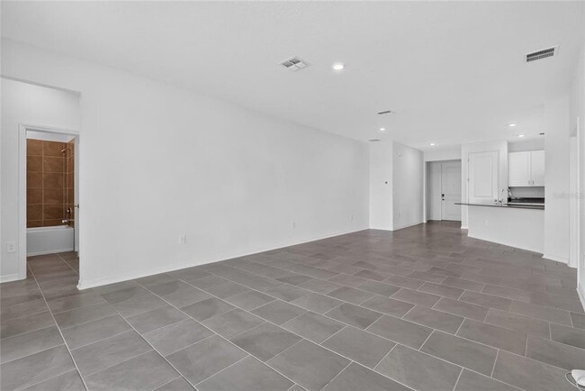 Building Photo - 680 Grove St