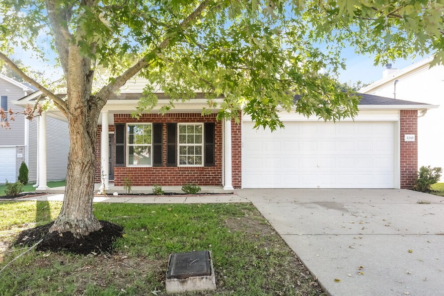 Primary Photo - 5240 Sunsail Dr