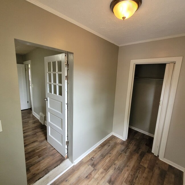 Building Photo - 2624 Portman Ave
