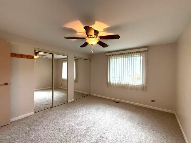 Building Photo - 933 Sagamore Dr