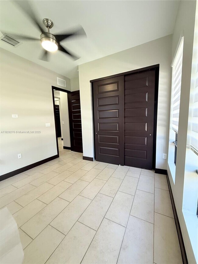 Building Photo - 13651 SW 158th Pl