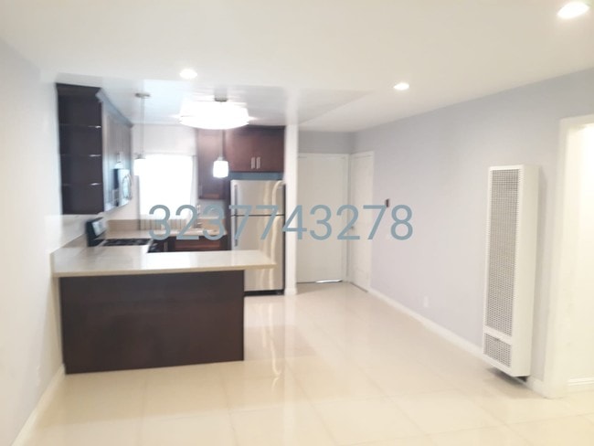 Primary Photo - 3100 Bellevue Ave