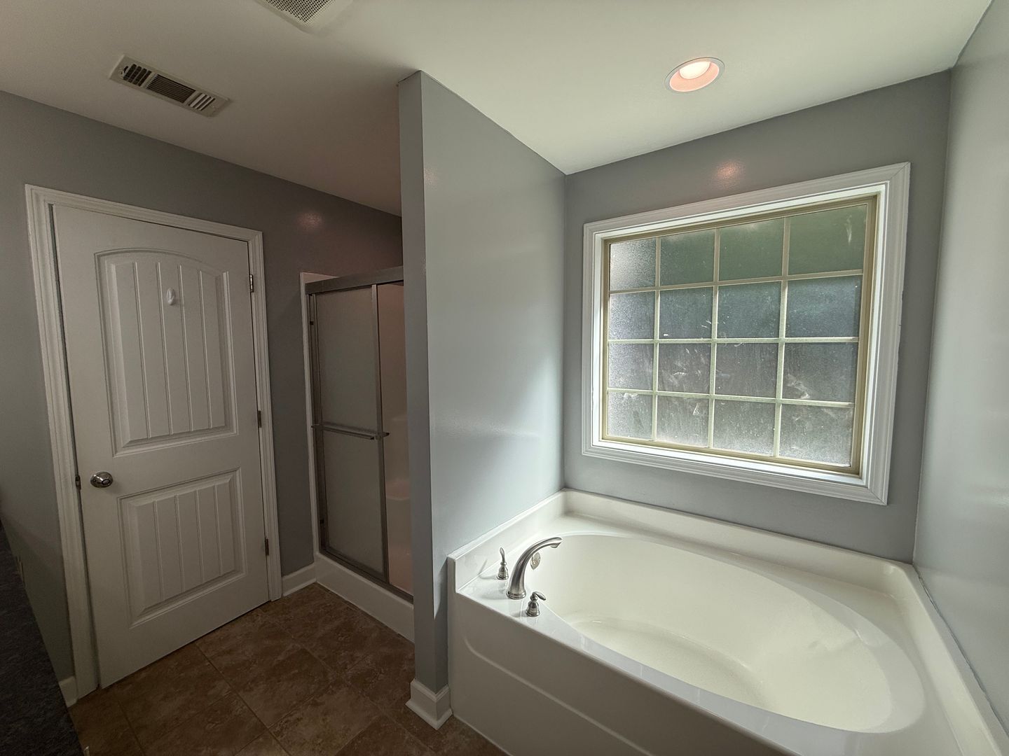 Building Photo - Cute 2 Story Home in Lundy Chase
