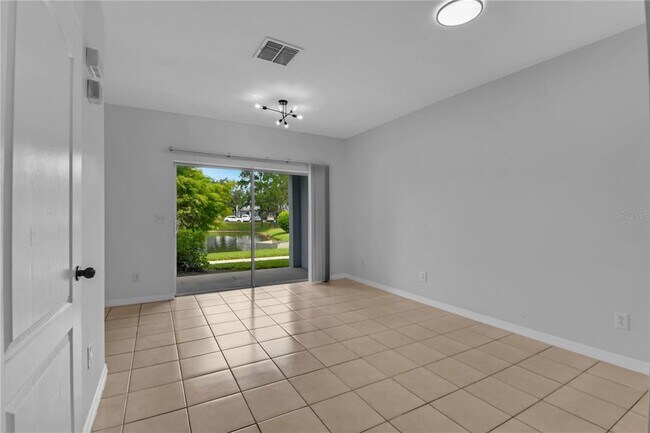 Building Photo - 10825 Savannah Wood Ct