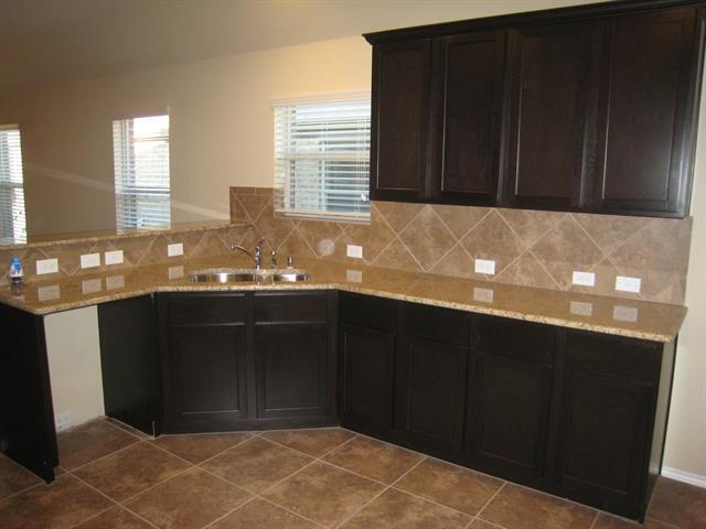 Building Photo - 2844 Houston Wood Dr