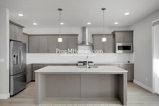 Building Photo - Modern Luxury in Cooper Mountain – 4BR, Bo...