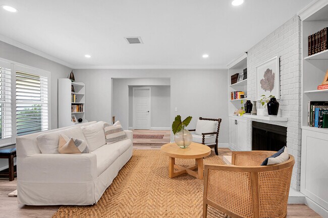 Building Photo - 23313 Lago Mar Cir