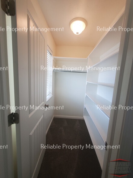 Building Photo - 111 Robison Dr