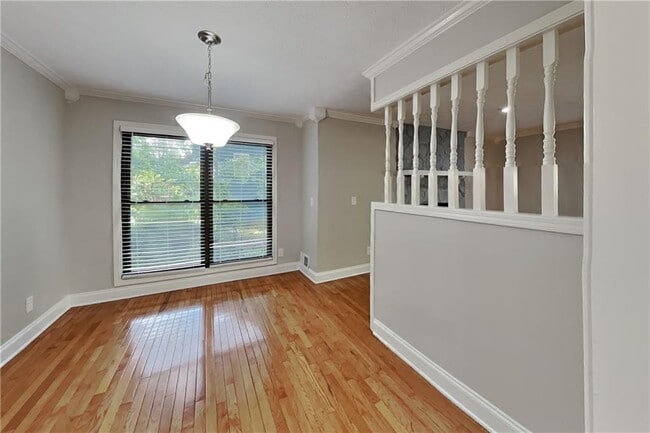Building Photo - 464 Ridgemont Dr