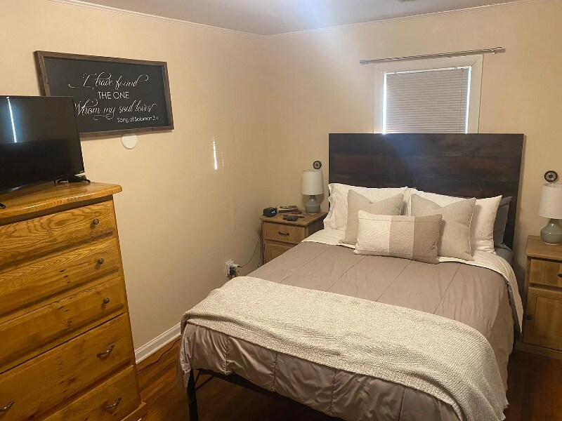 Building Photo - 4830 S Detroit Ave