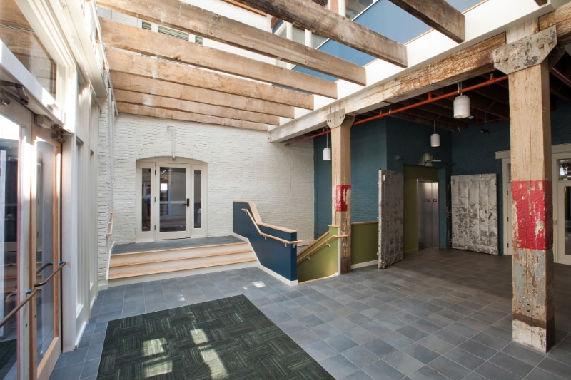 Building Photo - 425 N Prince St