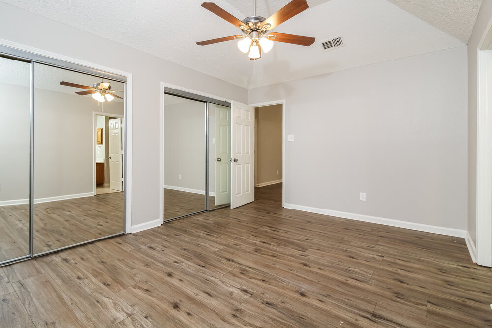 Building Photo - 9004 Willoughby Ct