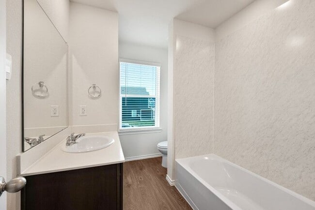 Building Photo - 322 Tall Cedar Wy