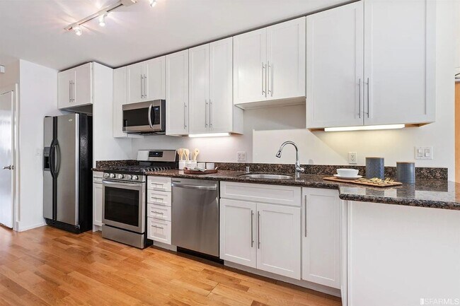 Building Photo - 1277 Howard St