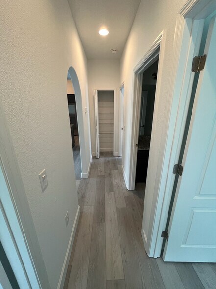 Building Photo - 1148 Perpignan Ct