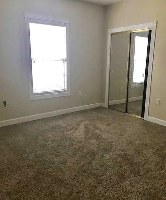 Building Photo - (Holdfunds)MeadowVista9041