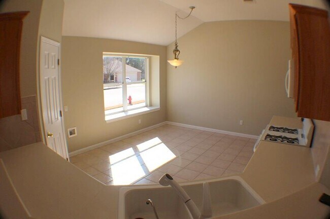 Building Photo - 2200 Bakers Way