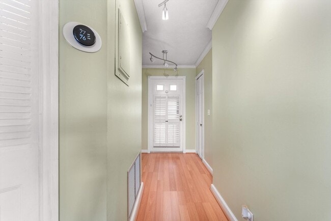 Building Photo - 8000 Lagos De Campo Blvd