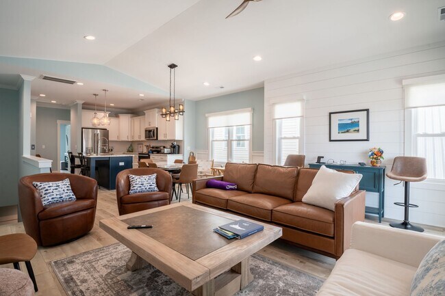 Building Photo - PLAN AND SECURE YOUR WINTER GETAWAY NOW