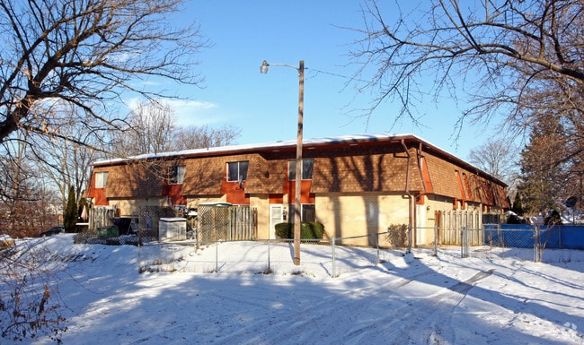 Primary Photo - 7270-7292 Broadwyn Dr