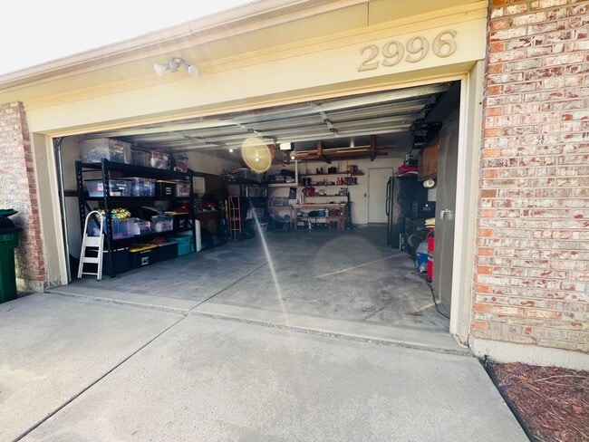 Building Photo - Showings start on 7/10/25 - Great 3 BR 2 b...