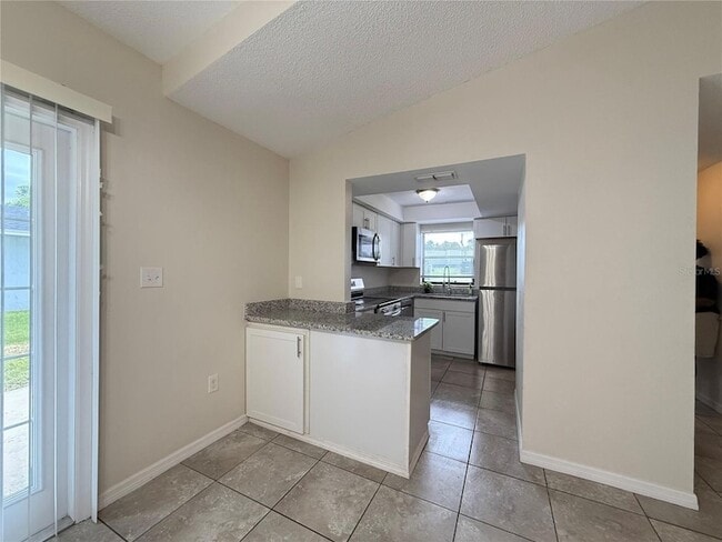Building Photo - 3136 Julia Ct