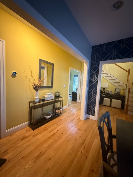 Building Photo - 140 Boxwood Ln