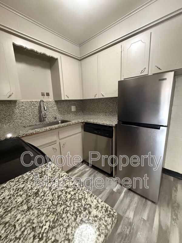 Building Photo - 1737 S Peoria Ave