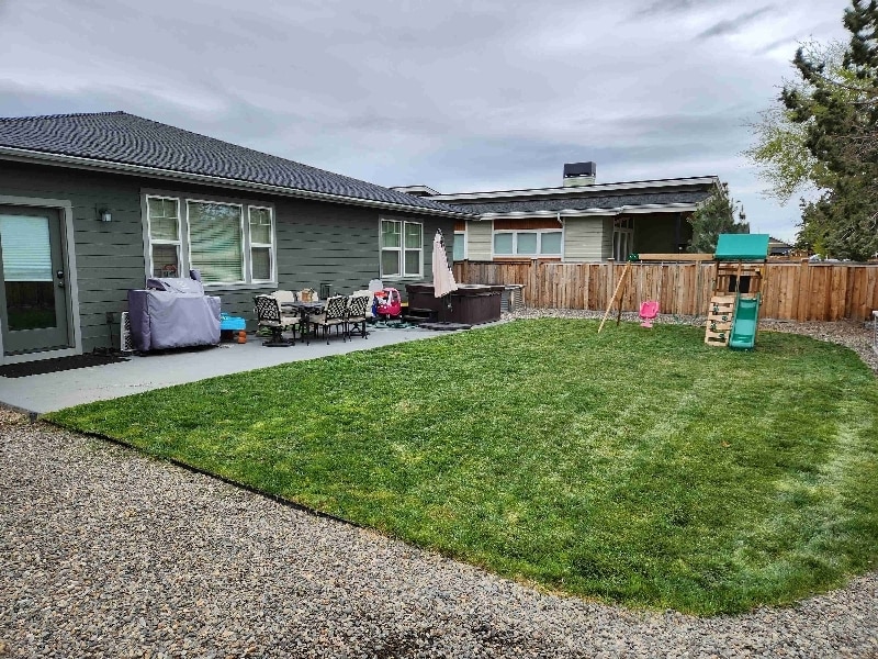 Building Photo - 629 NW Rimrock Dr