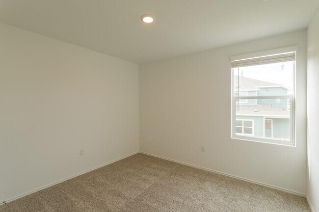 Building Photo - 7237 Spotted Leaf Wy