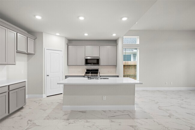 Building Photo - 1718 Forest Mist Dr