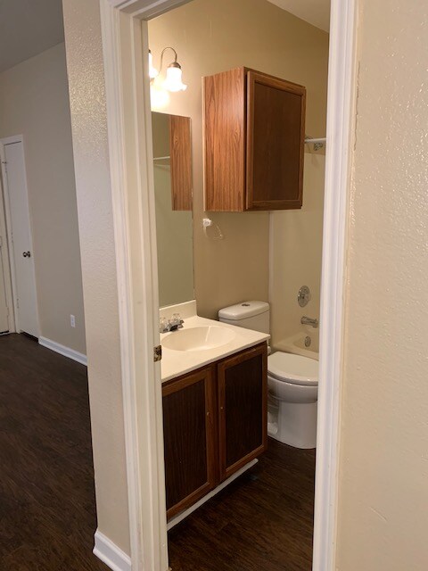 Building Photo - 3003 Whisper Oaks Ln