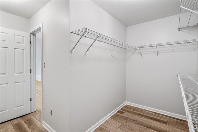 Building Photo - 3526 Harvest Ridge Ln NE