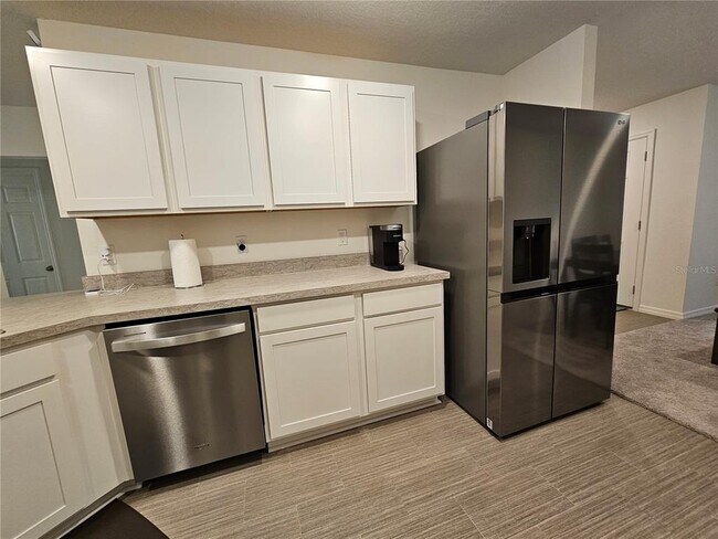 Building Photo - 32 Ramrock Ln