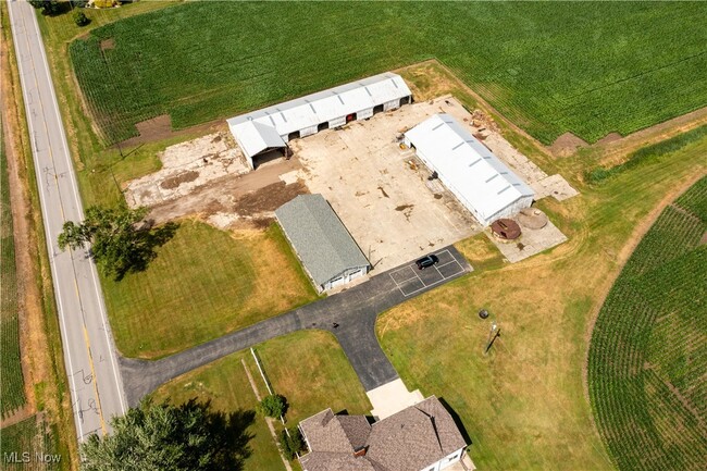 Building Photo - 11891 Oberlin Rd