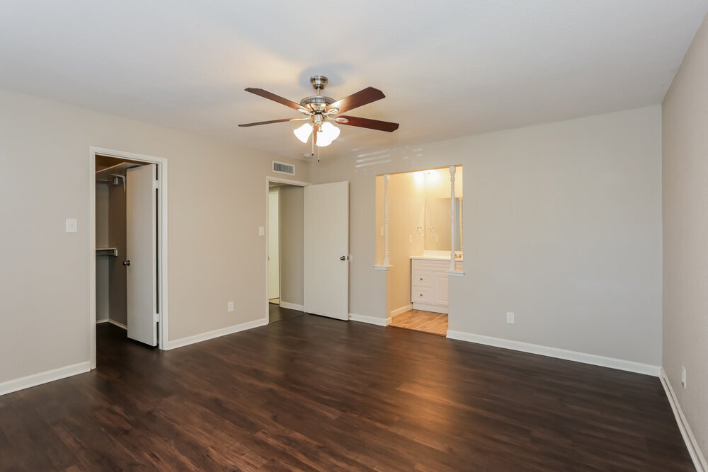 Building Photo - 7812 Burgundy Dr